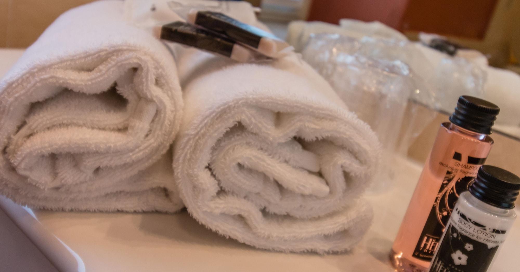 Hotel Helvetia Thermal Spa ポッレッタ・テルメ エクステリア 写真