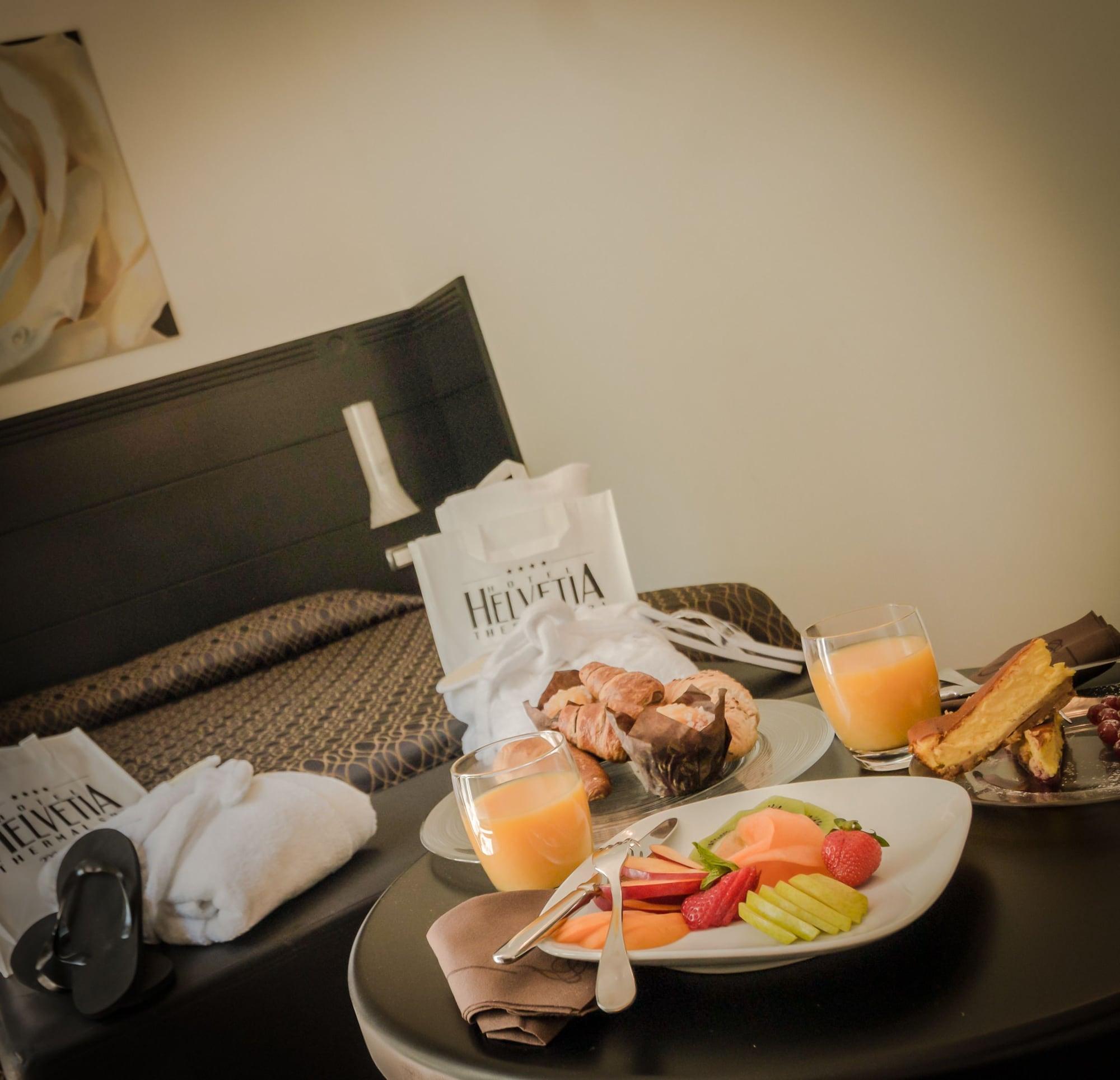 Hotel Helvetia Thermal Spa ポッレッタ・テルメ エクステリア 写真
