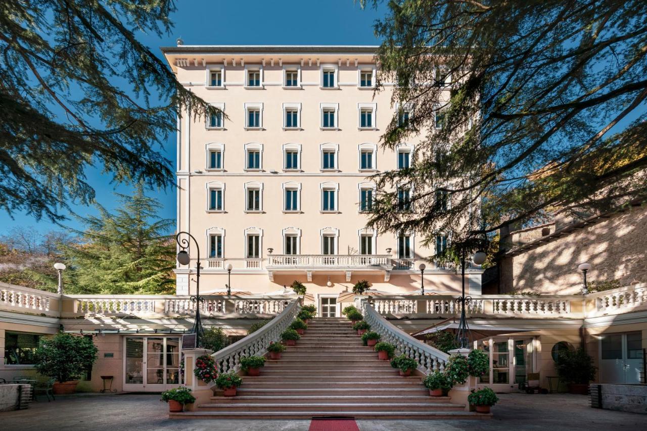 Hotel Helvetia Thermal Spa ポッレッタ・テルメ エクステリア 写真