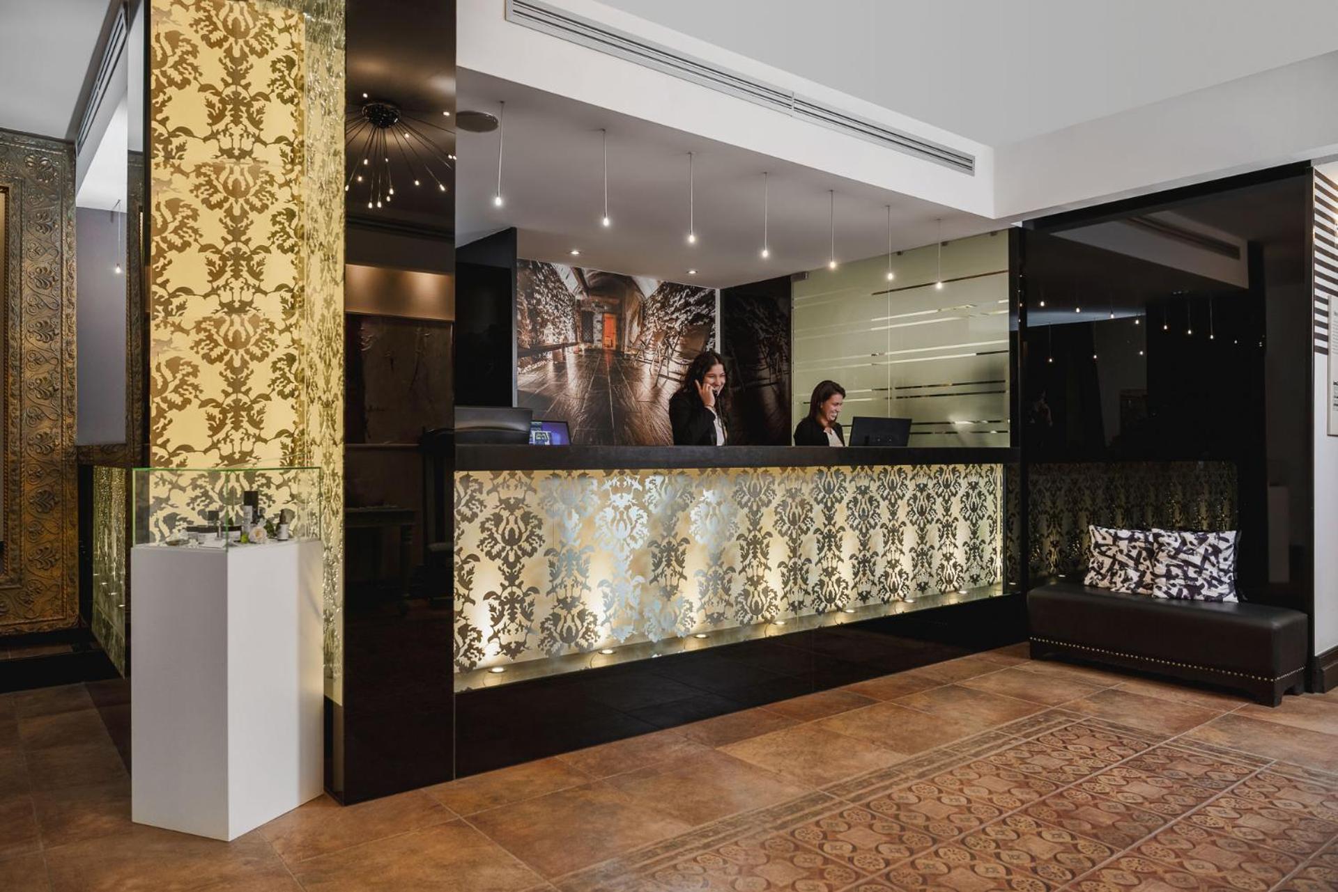 Hotel Helvetia Thermal Spa ポッレッタ・テルメ エクステリア 写真