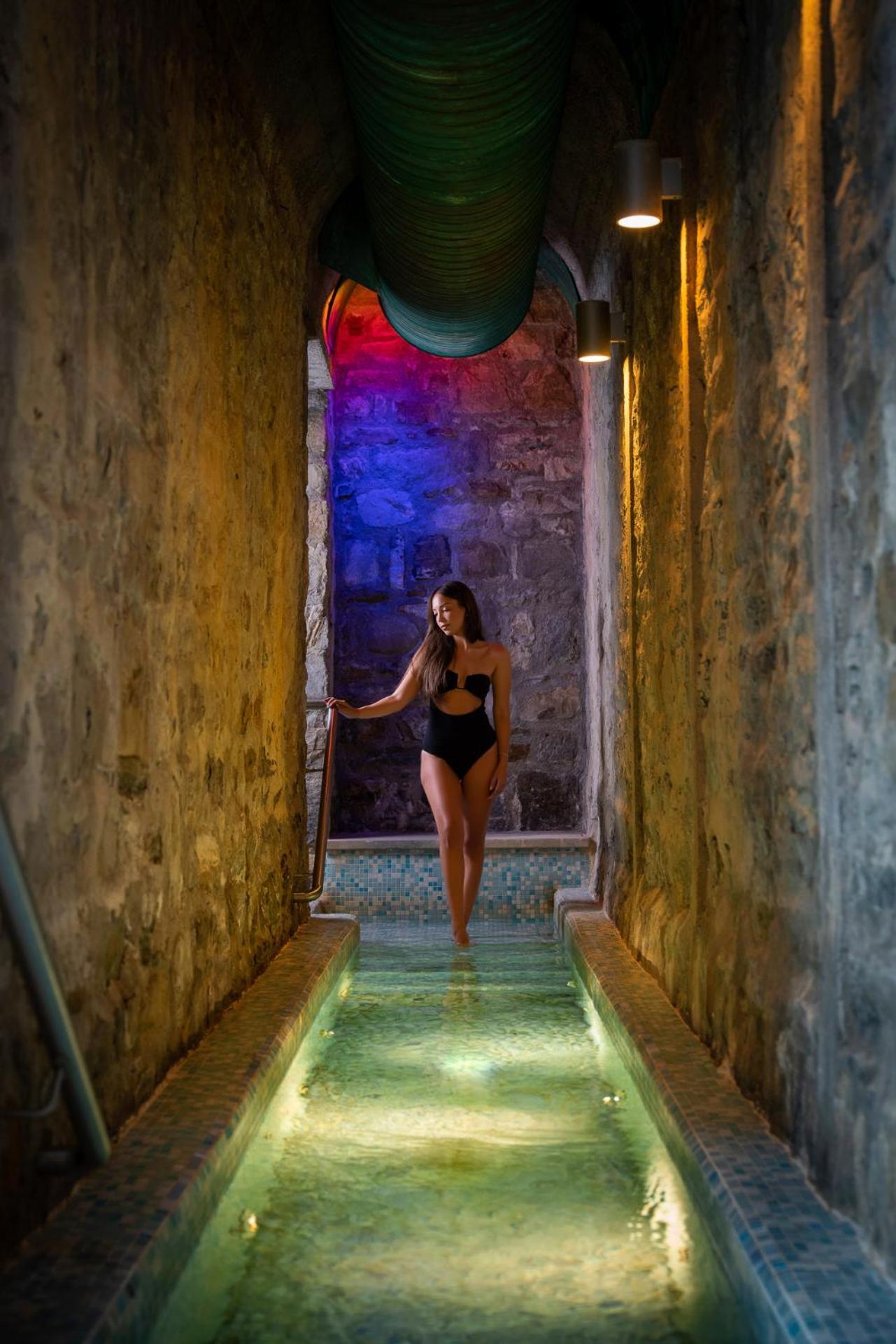 Hotel Helvetia Thermal Spa ポッレッタ・テルメ エクステリア 写真