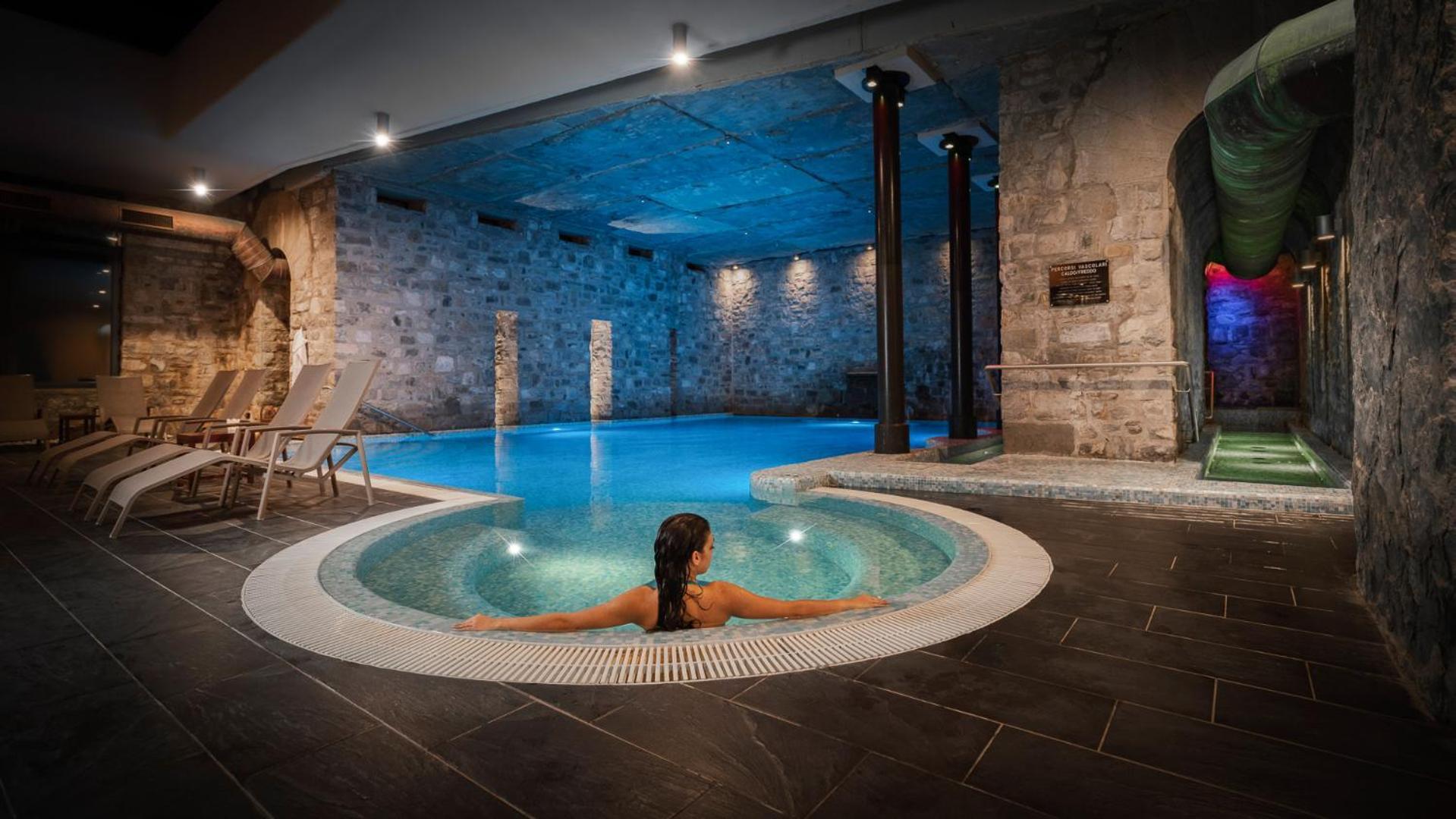 Hotel Helvetia Thermal Spa ポッレッタ・テルメ エクステリア 写真